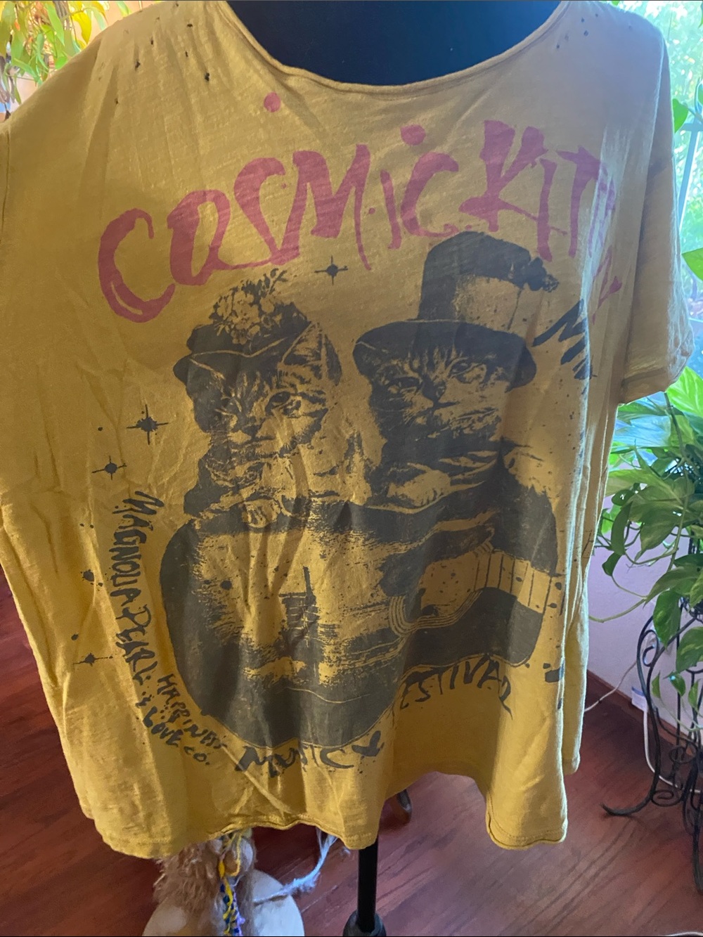 Kids' Yellow 'Cosmic Kitty' Graphic Tee